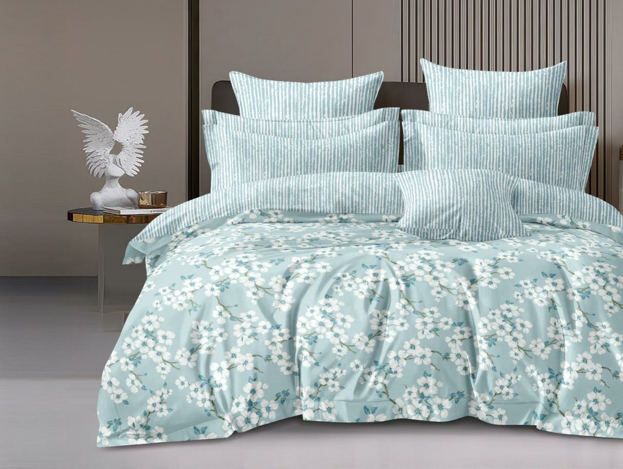 Luxury Micro Fabric Comforter Set – 5 Pieces (King Size)