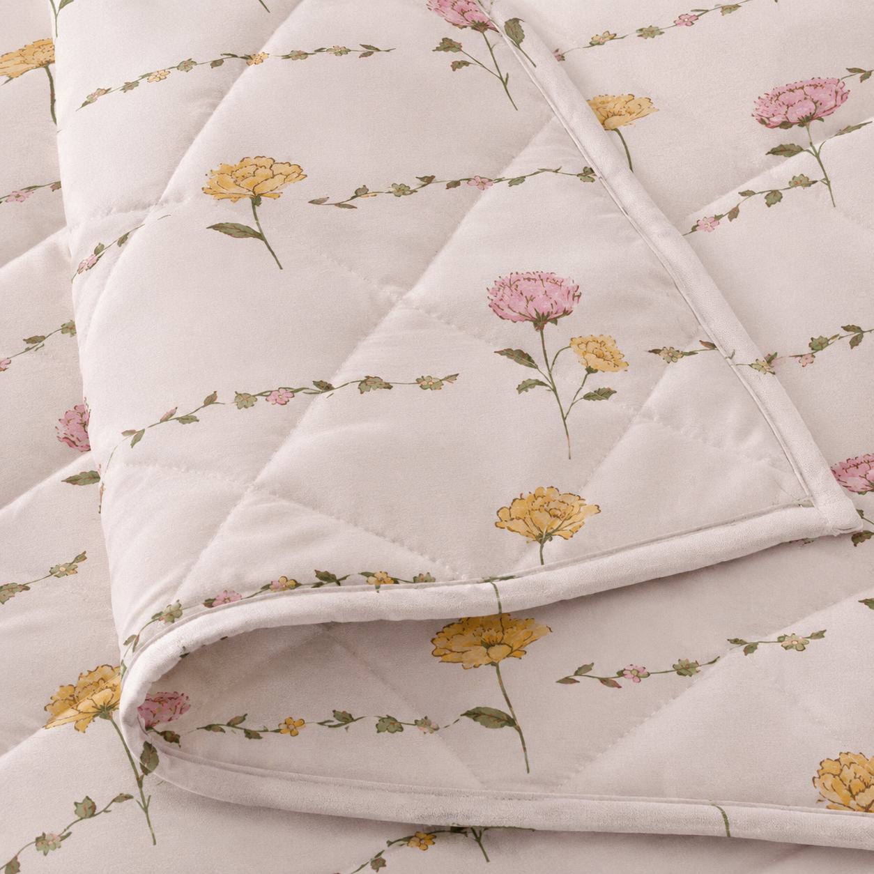 Designer Comforter Set (4 Pieces) Premium Bedding Collection