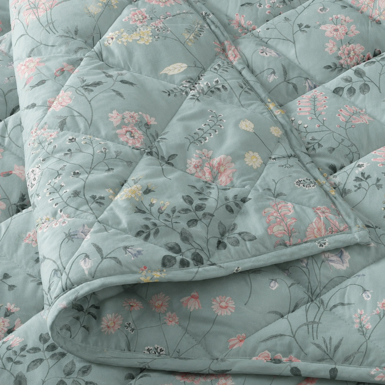 Designer Comforter Set (4 Pieces) Soft, Premium & Durable