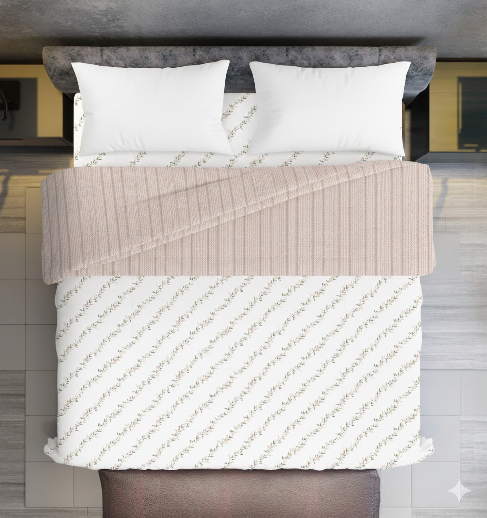 Lightweight Yet Warm Microfiber Double Bed Comforter