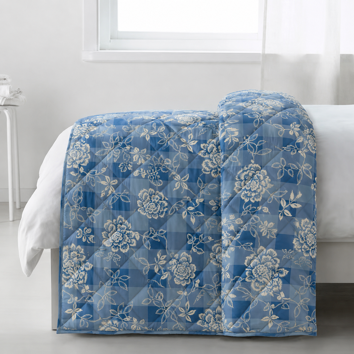 Elegant Designer Comforter Set (4 Pieces) Soft & Stylish Bedding